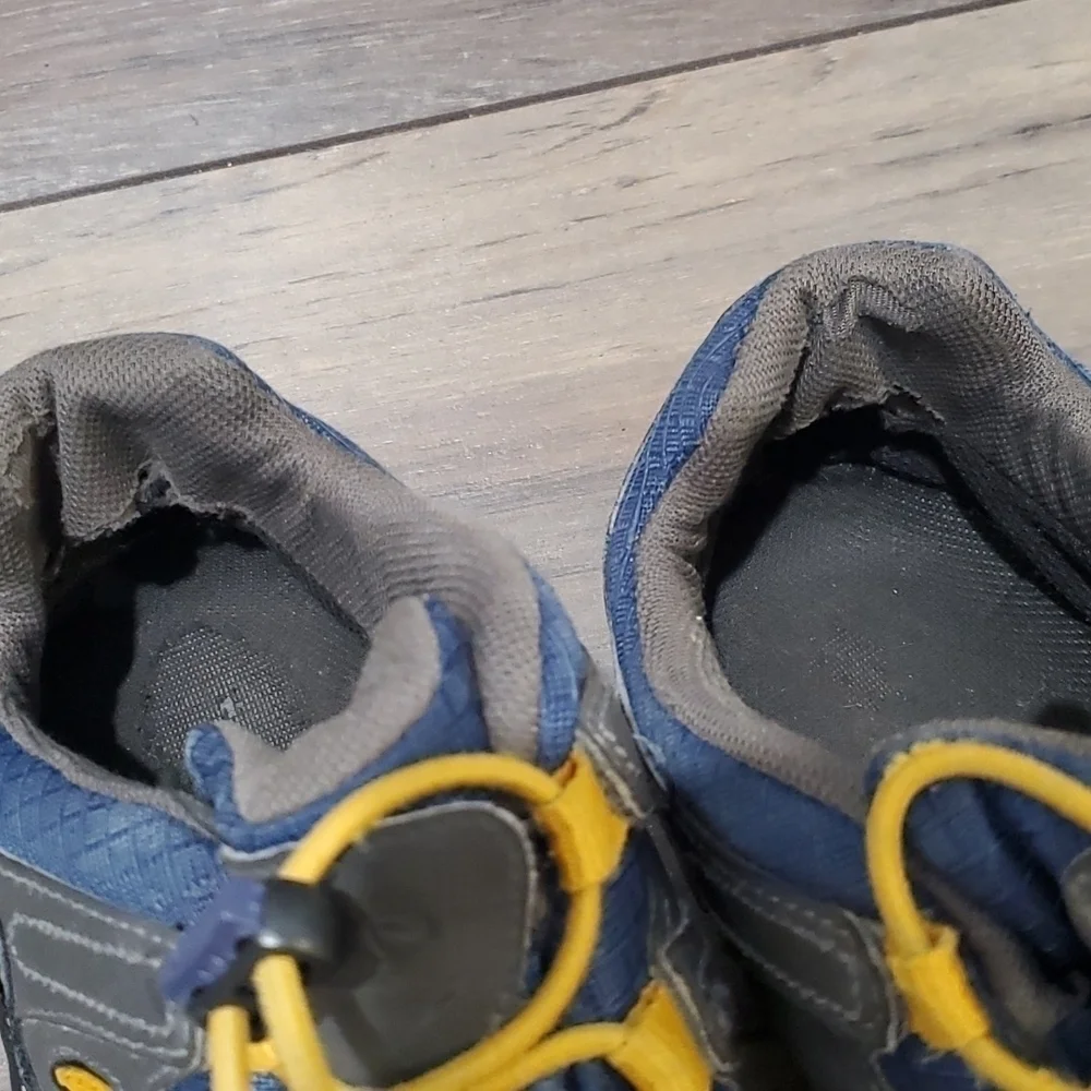 Keen Mens Outdoor Hiking Sneakers Shoes sz 5